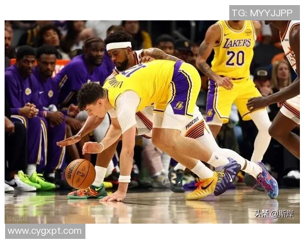 湖人火箭2019季前赛精彩对决回顾与球员表现分析