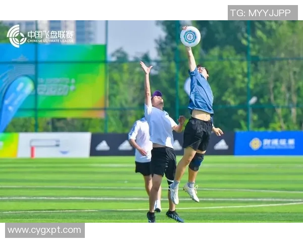 杭州飞盘队在攀岩联赛中以53分稳居积分榜首位